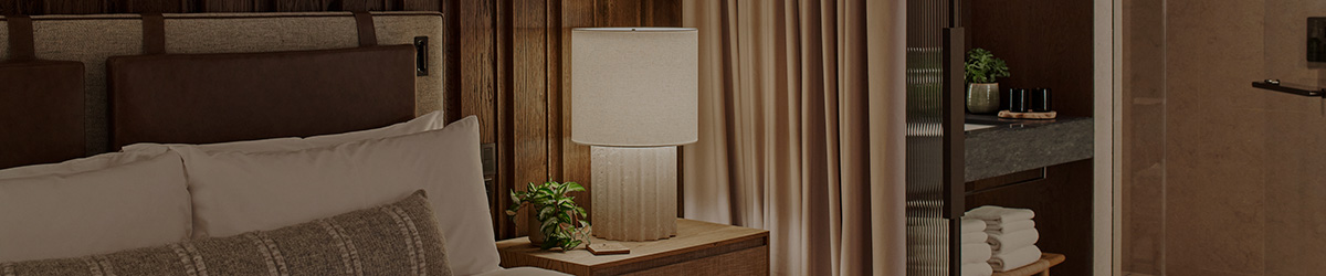 bedroom with lamp