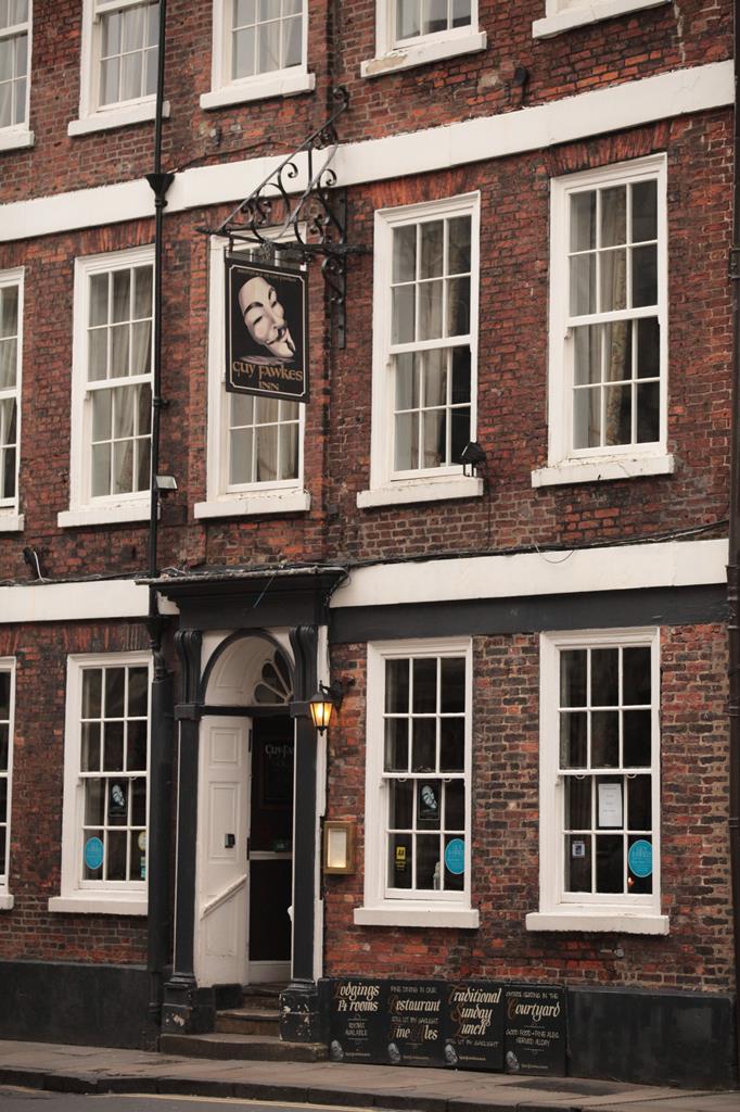 Guy Fawkes Inn