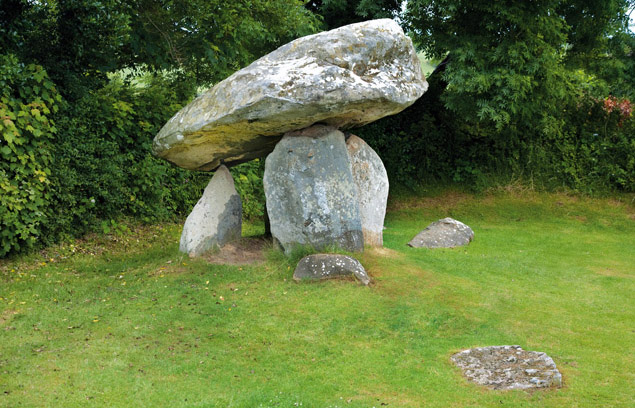 Carreg Coetan Arthur Burial Chamber