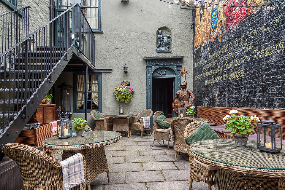Guy Fawkes Inn