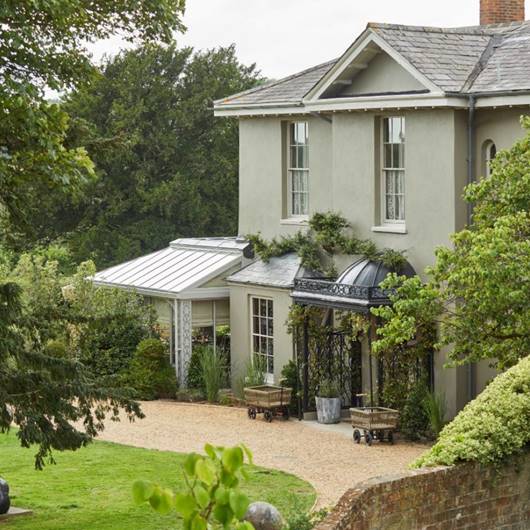 THE PIG-in the South Downs