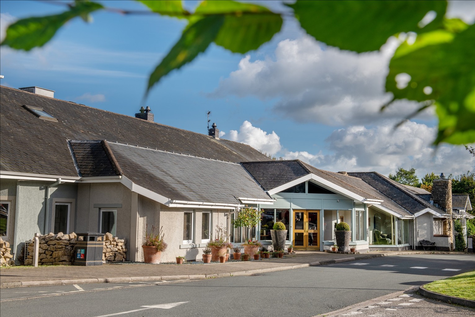 North Lakes Hotel & Spa