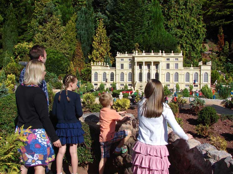 Babbacombe Model Village