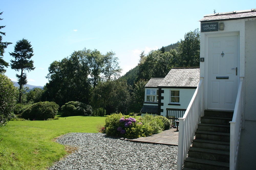 Lake View Cottage