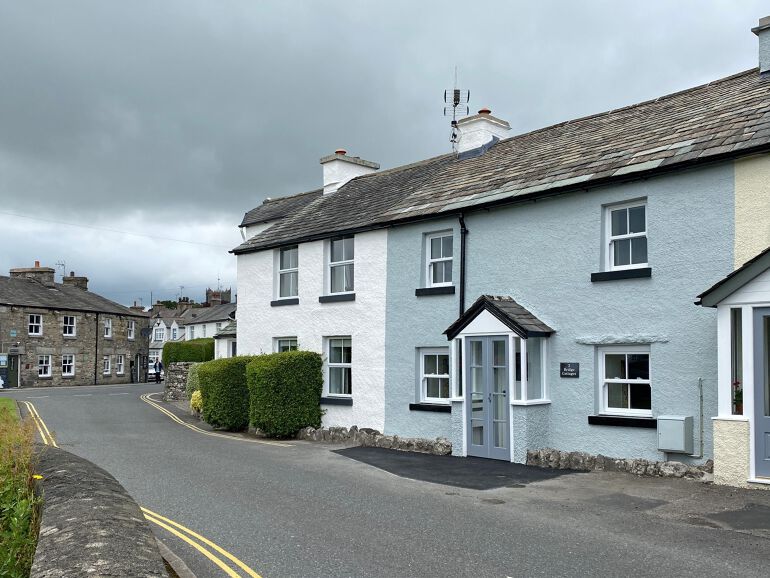 2 Bridge Cottages