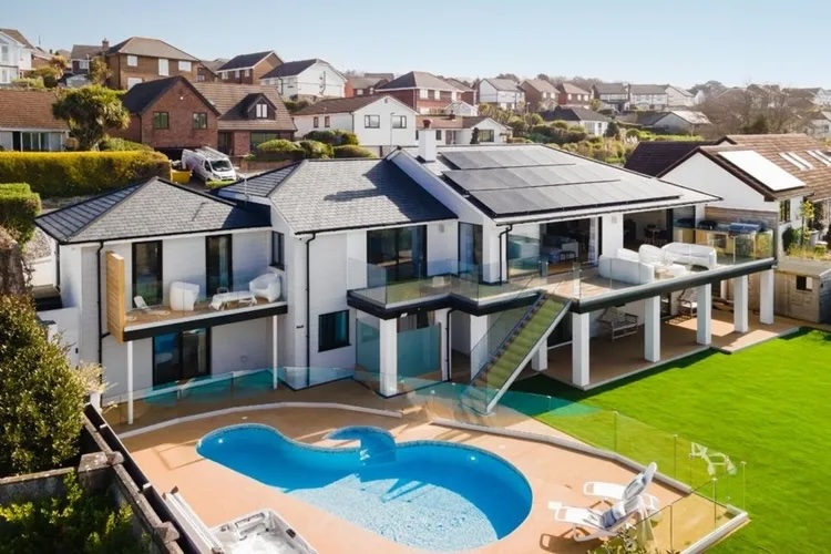 Heron House