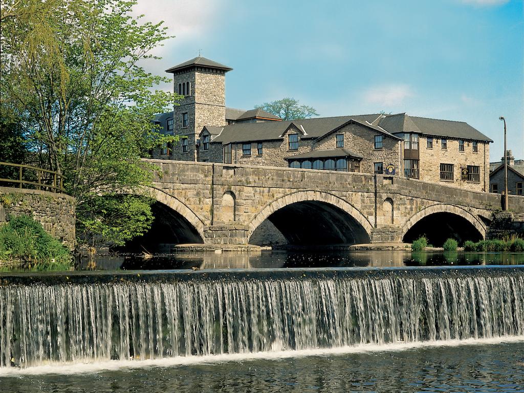 Riverside Hotel
