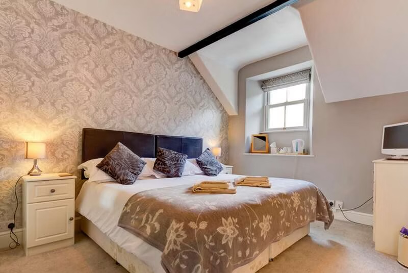 Lyndale Guest House