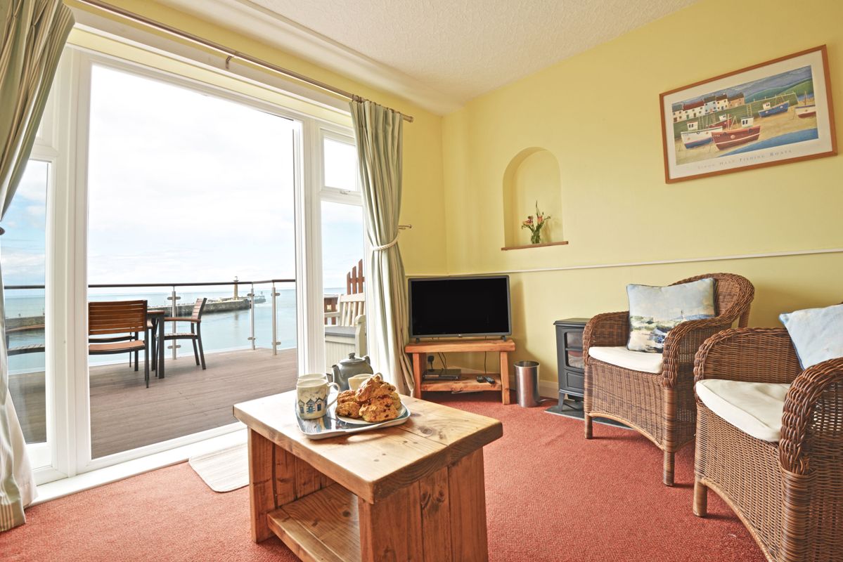 East Cliff Cottages  3 (35A)