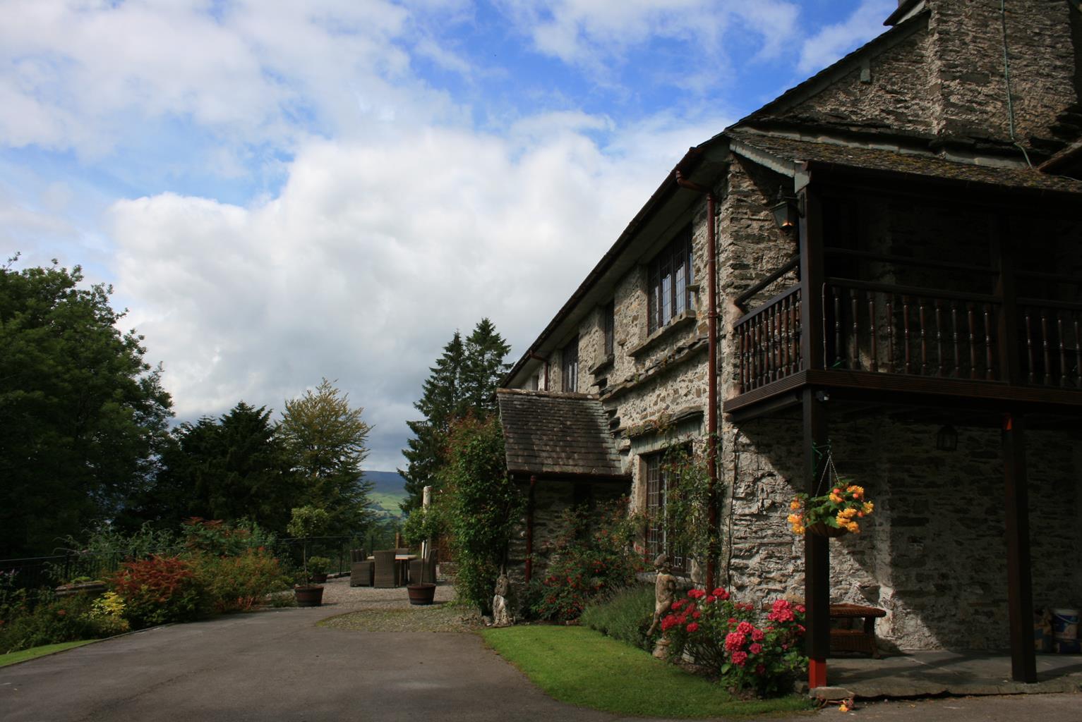 High Biggin House