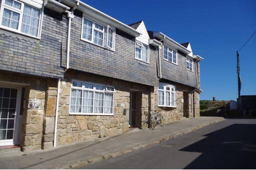 3 Porth Cressa View